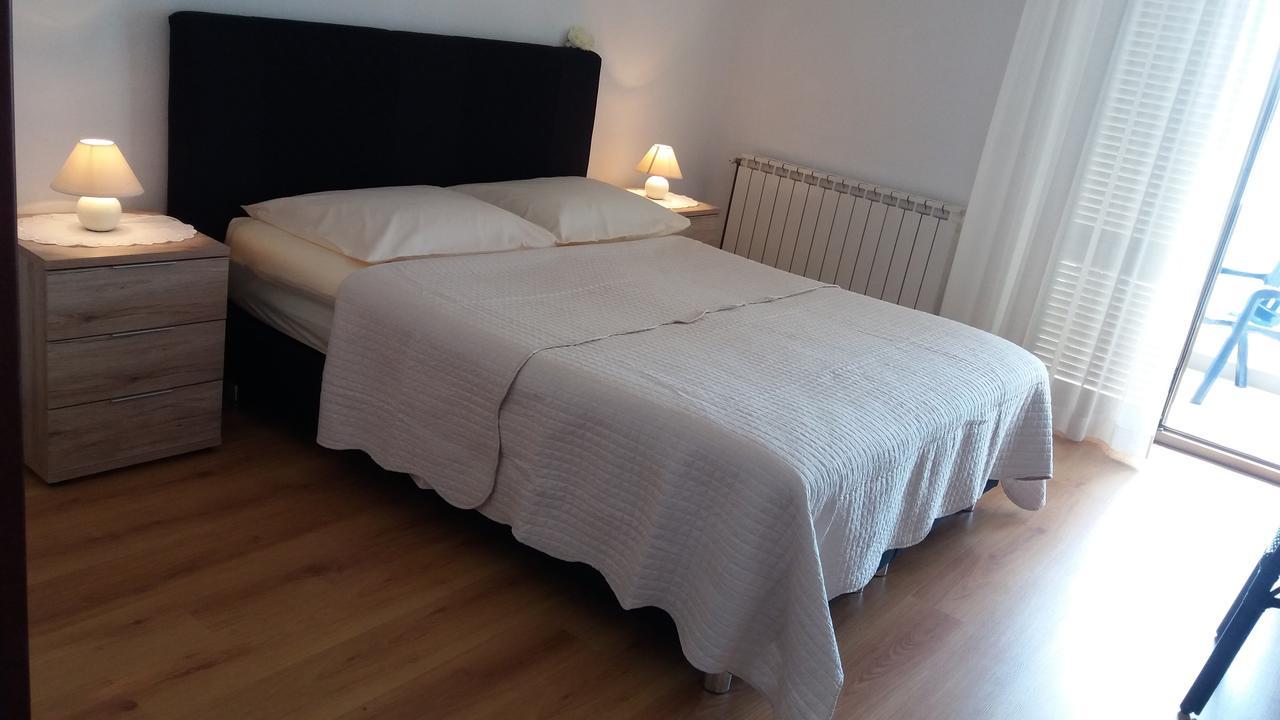 Apartments And Rooms Vinko Barbat na Rabu Экстерьер фото