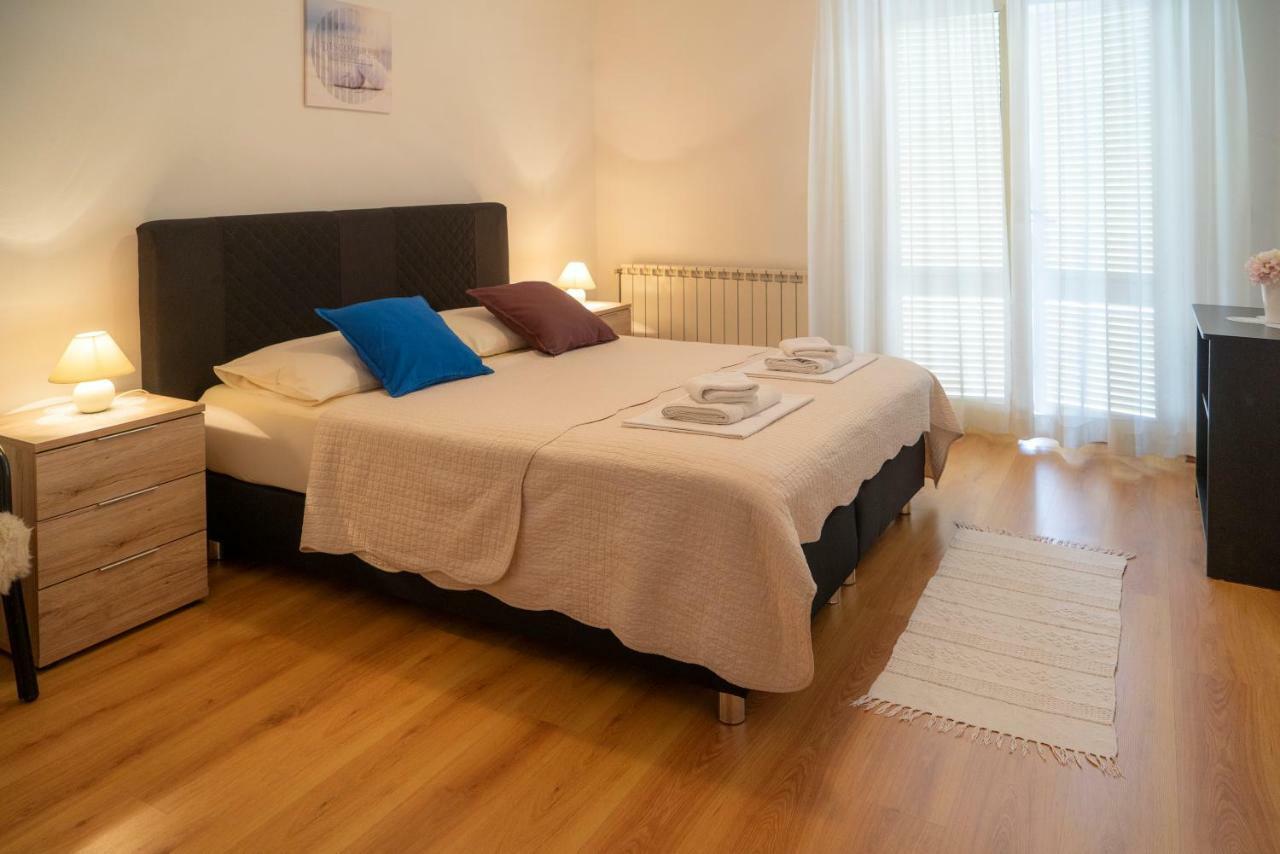 Apartments And Rooms Vinko Barbat na Rabu Экстерьер фото